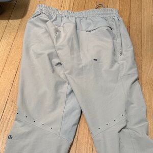 Lululemon License to Train Jogger Regular